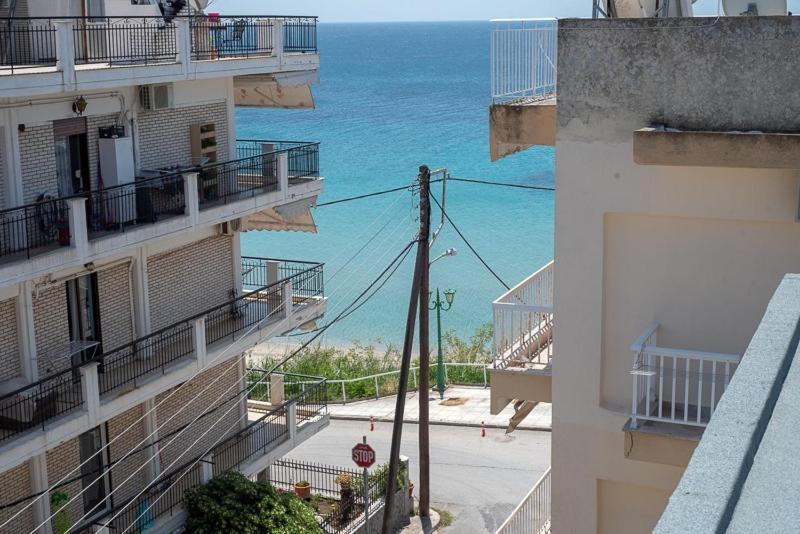 Grcka Reni Greece Beach Penthaus 3 Nea Kallikrateia Esterno foto