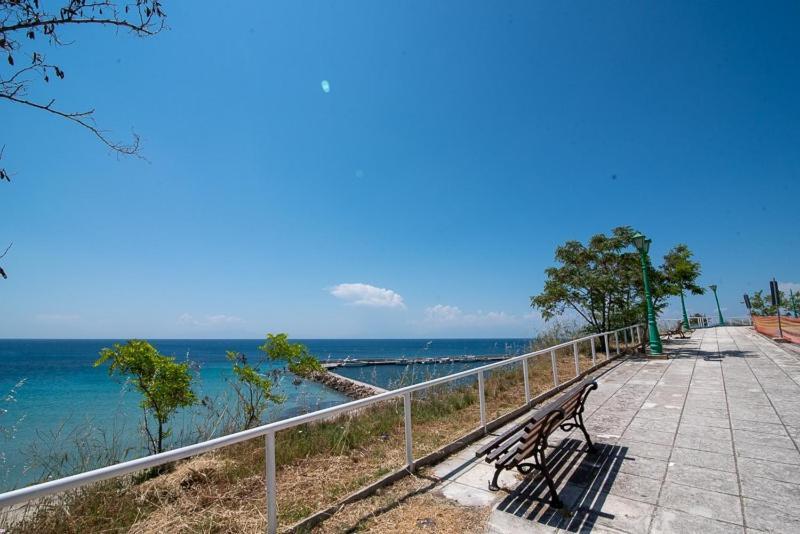 Grcka Reni Greece Beach Penthaus 3 Nea Kallikrateia Esterno foto